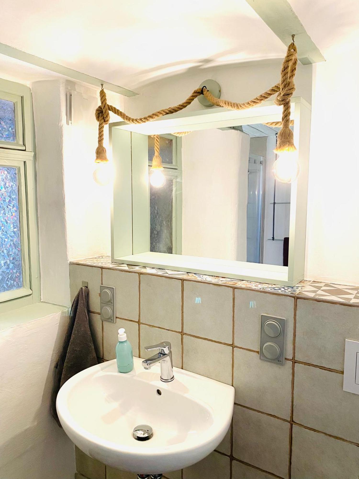 Ganze Wohnung - Erdgeschoss - Sehr Ruhig - Hundefreundlich - Regendusche - Bodenheizung - Kueche - Easy Check-In Mit Schluesselbox Nehren  Exteriör bild